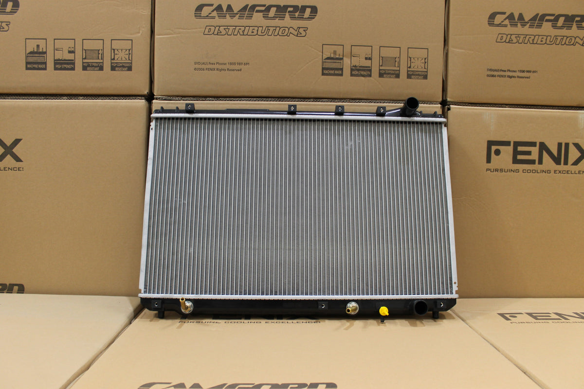 Lexus ES300 Radiator VCV10R (no filler neck on radiator)