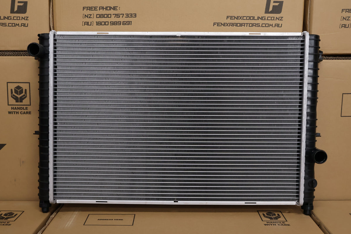 Landrover Discovery 2 Petrol Radiator (NOV/1998 - JUN/2004)