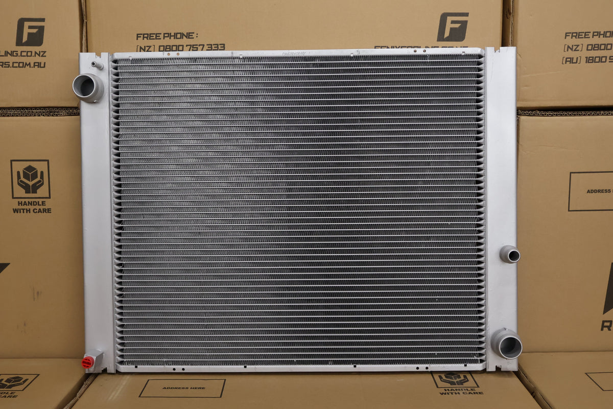Land Rover Range Rover 3 3.0L 6cyl Diesel Radiator (MAR/2002 - AUG/2012)