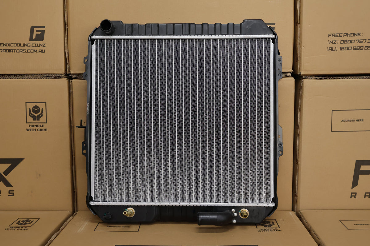 Toyota Hilux Surf LN130 Radiator (SEP/1988 - DEC/1998)