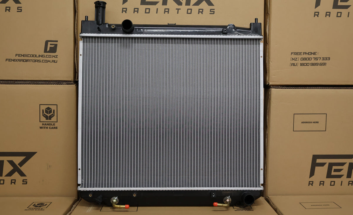 Toyota Granvia KCH10R Radiator (AUG/1995 – MAY/2002)