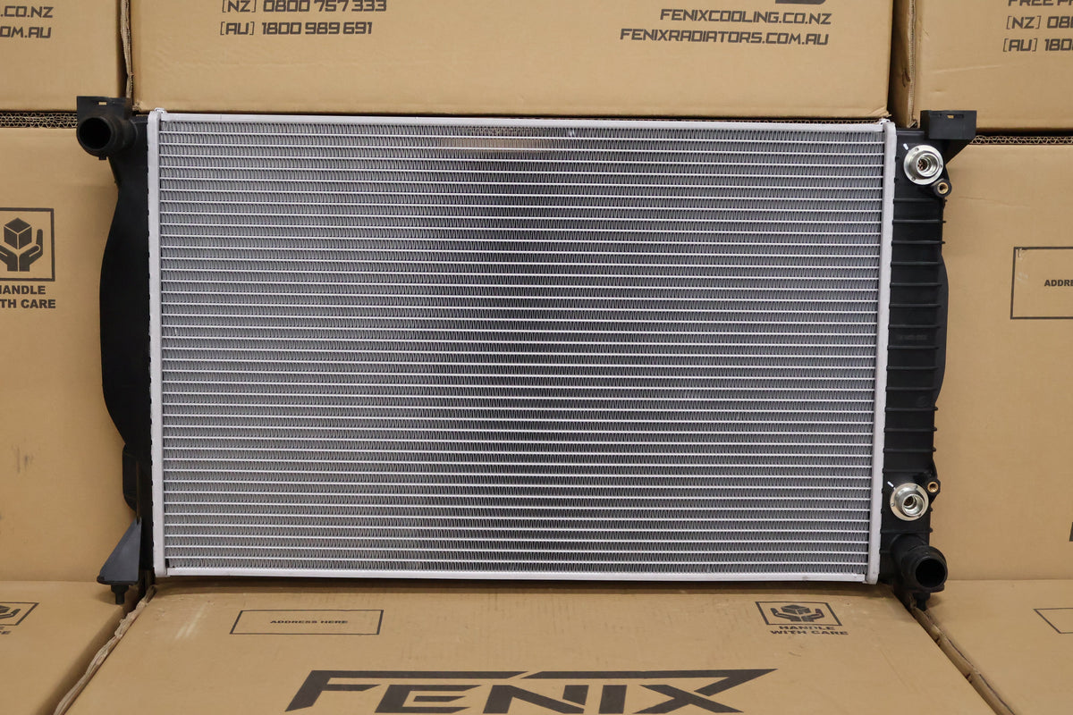 Audi A4 B6-B7 radiator (NOV/2000 - AUG/2009)