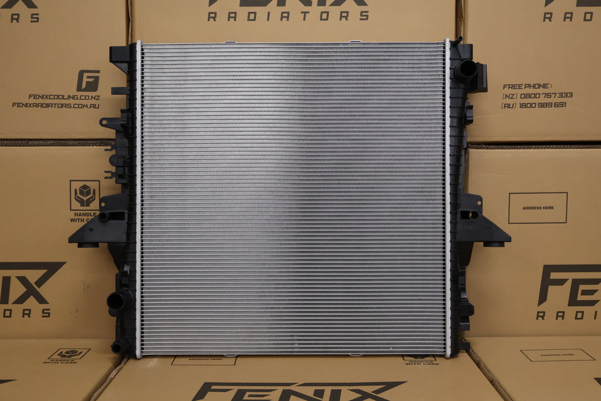Landrover Discovery 4 5.0L V8 Petrol Radiator (SEP/2009 - JUNE/2015)