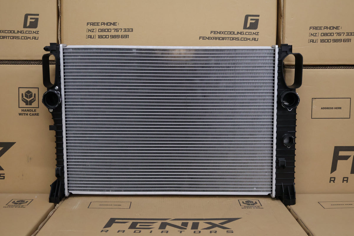 Mercedes Benz E500 Radiator (OCT/2006 - SEP/2009)