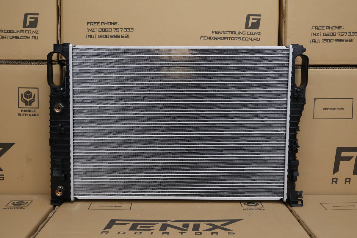 Mercedes Benz E500 Radiator (OCT/2006 - SEP/2009)