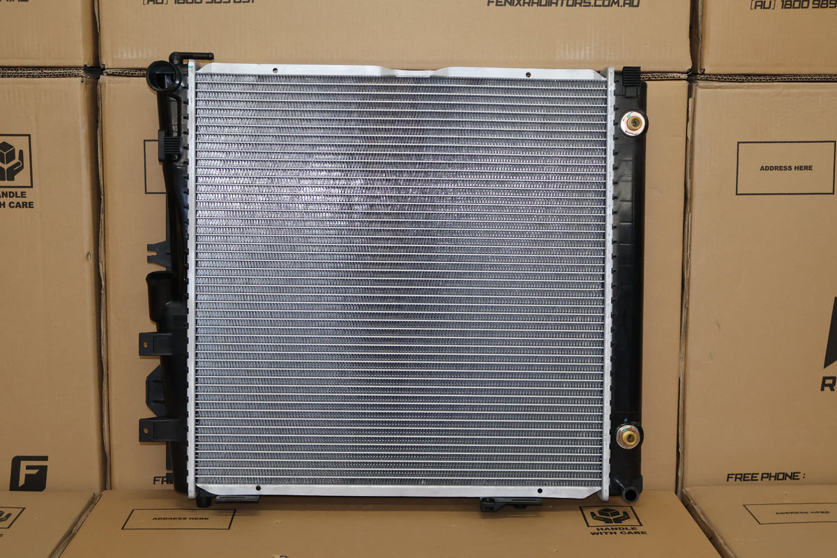Mercedes Benz 260SE Radiator (1986 - 1988)