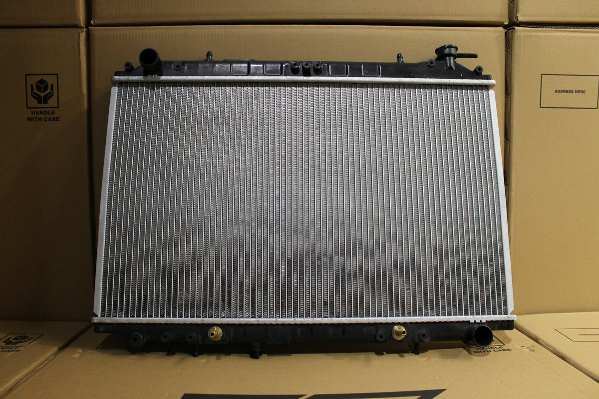 Nissan C23 Serena Radiator (MAY/1994 - MAY/1999)