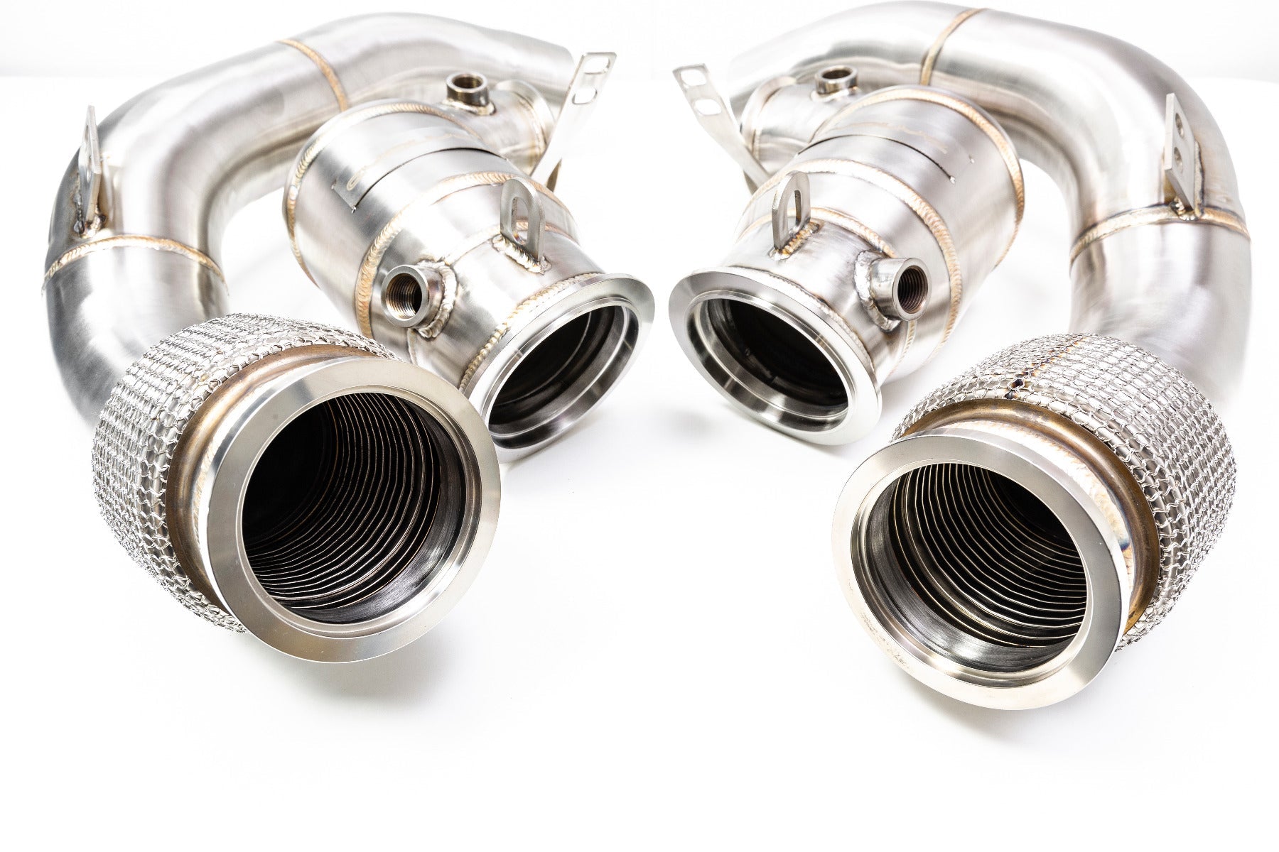 Evolve Catless Turbo Downpipes - BMW F90 M5 | F92/F93 M8 - Evolve Automotive